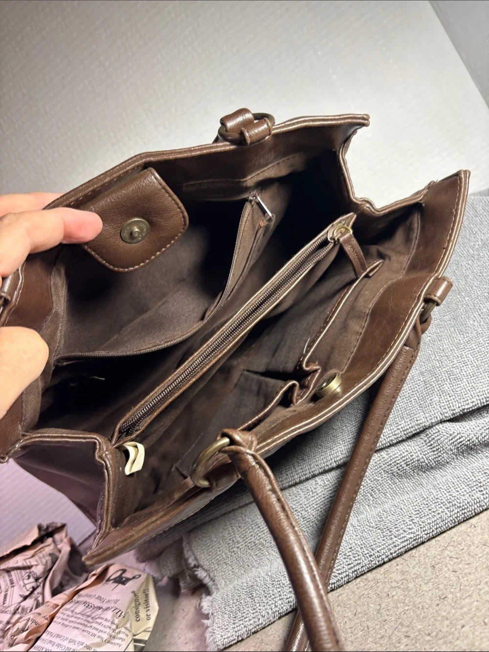Sag Harbor Faux Alligator Brown Leather Purse
